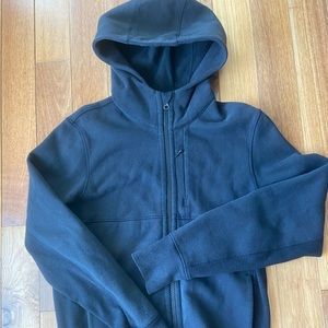 lululemon sweatshirt